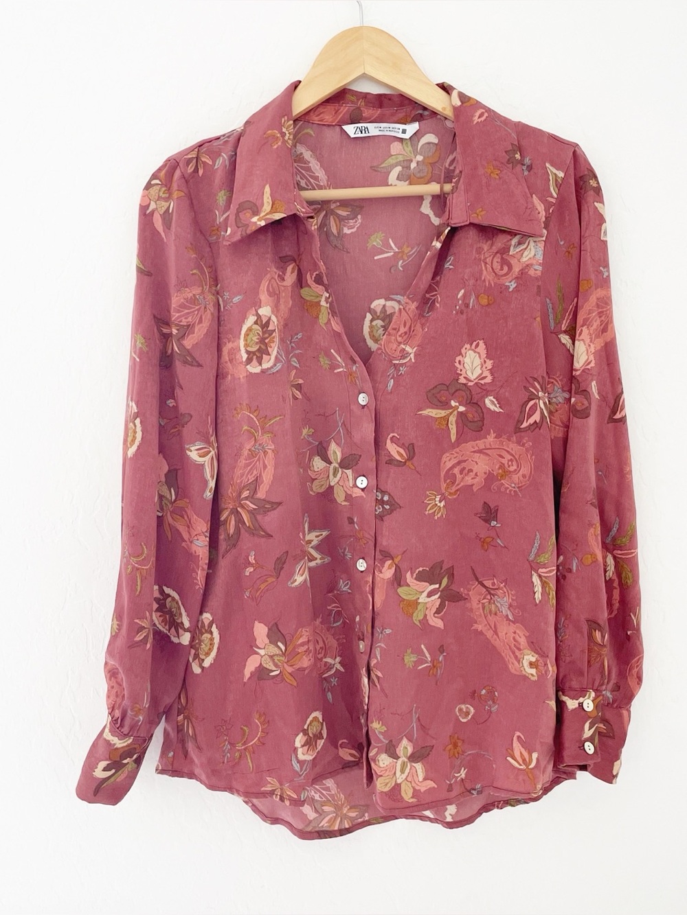 Zara vintage floral v neck blouse size medium